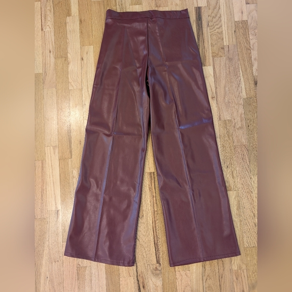 SOHO Apparel Burgundy Faux Leather Pants Women’s Medium - NWT - Picture 5 of 16